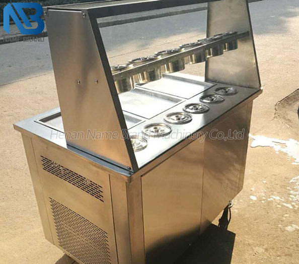 Fry ice machine